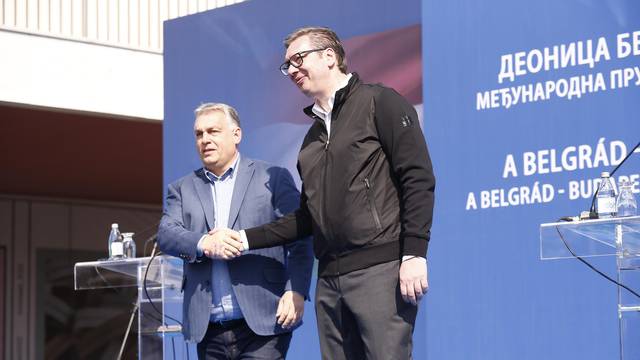 Beograd: Aleksandra Vu?i? i Vikotr Orban na puštanju dionice pruge Beograd - Budimpešta