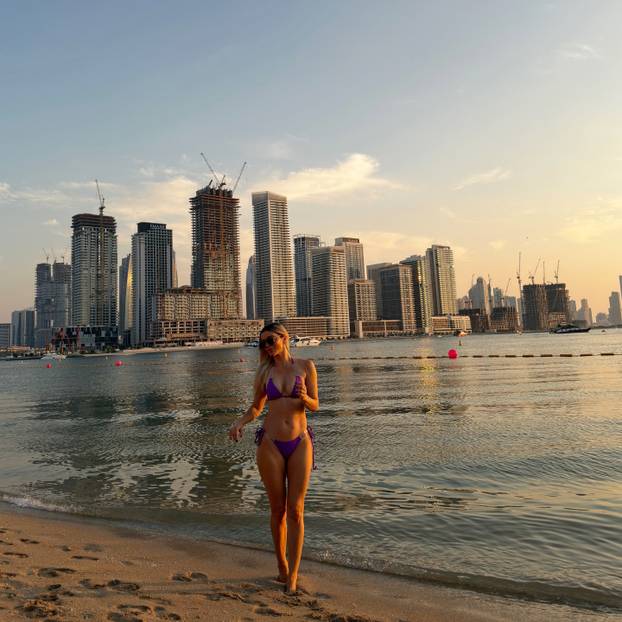 FOTO Naša prekrasna novinarka zaljubila se u ikonu Reala. Brak im je kao iz bajke, dobili i sina