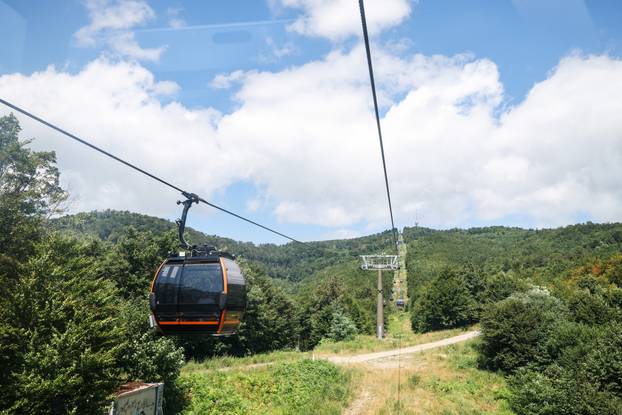 Zagreb: Vožnja žicarom na Sljeme
