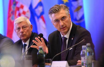 Plenković: 'Otoci nisu periferija, oni su naše strateško bogatstvo. Daju ogroman doprinos BDP-u'