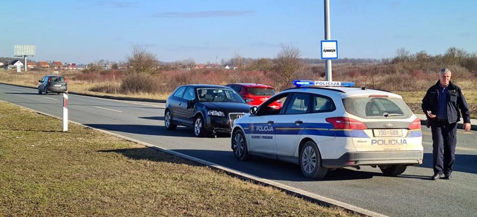Detalji nesreće kod V. Gorice: Vozačica (77) udarila u znak pa u krivom smjeru vozila 1,2 km!