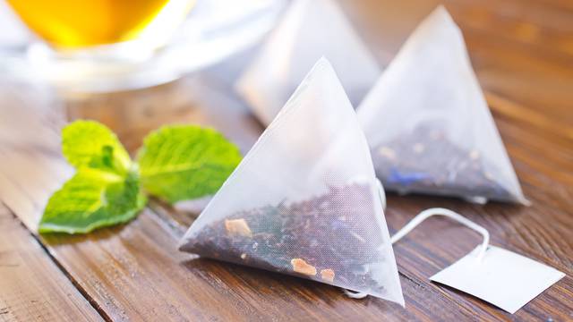Oprez! Plastične vrećice za čaj su 'rasadnici' mikroplastike