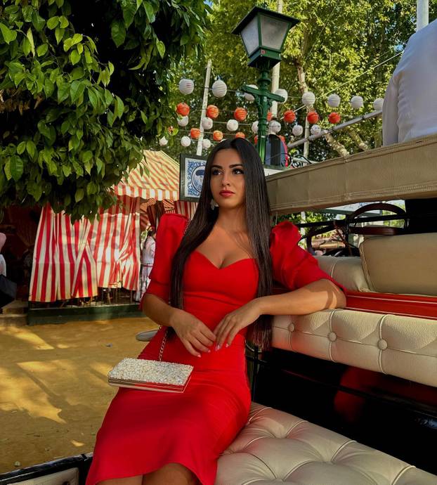 FOTO Tko je djevojka mlade Realove zvijezde? Selenia se bavi modelingom i slika u dresu