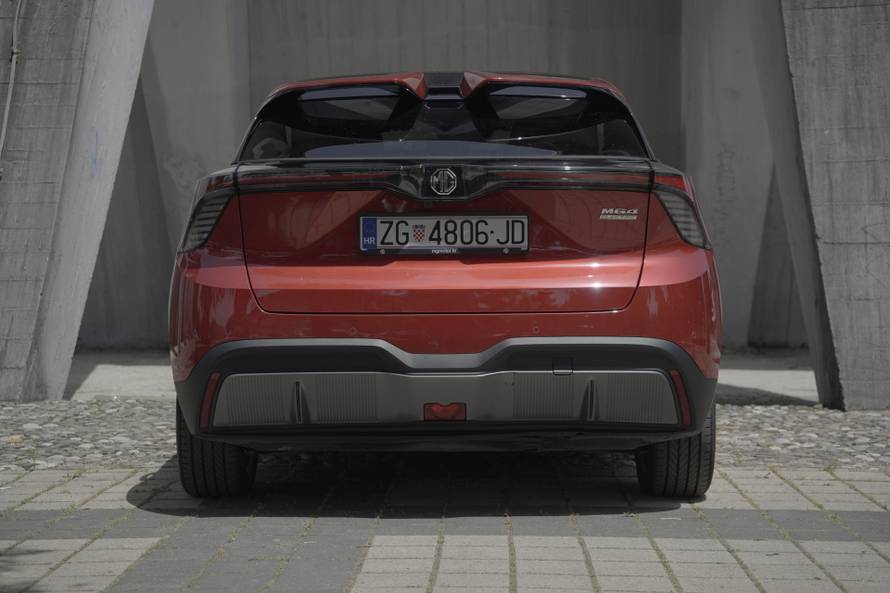 MG4: Najbolji dokaz da Kinezi znaju napraviti odličan auto