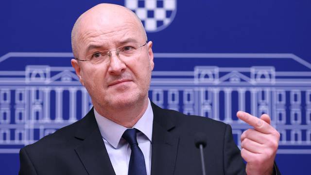 Zagreb: Mario Radić o smjeni ministra Filipovića