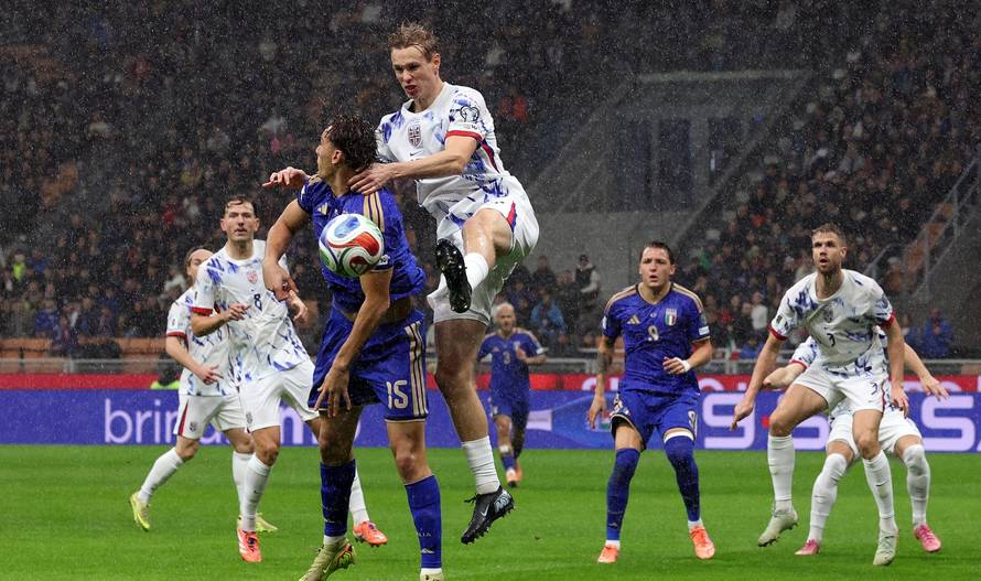 World Cup - UEFA Qualifiers - Group I - Italy v Norway