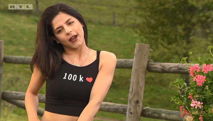 'Pao' je i prvi poljubac: 'Nokte sam odrezala samo zbog tebe'