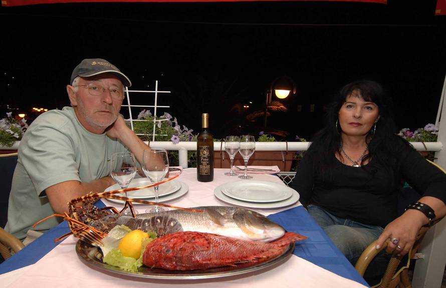 Split: 07.12.1947. ro?en poznati hrvatski glazbenik Oliver Dragojevi?