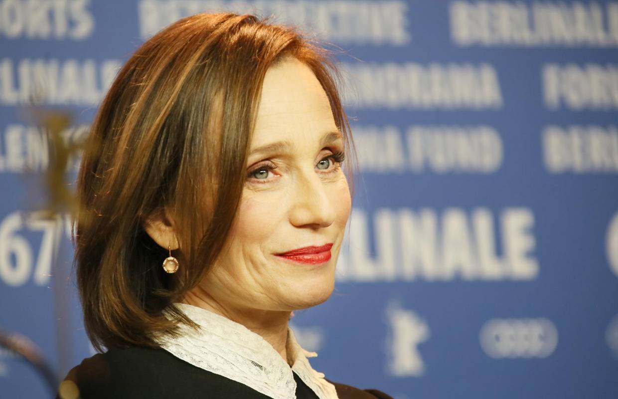 Ponosno otkriva sijede: Kristin Scott Thomas priključuje se trendu prirodnih pramenova
