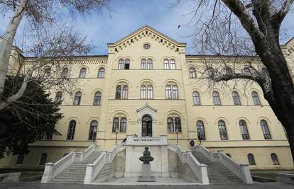 Počeo jednodnevni štrajk na fakultetima, traže veće plaće