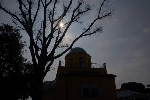 Pula: Astronomsko društvo Istra organiziralo promatranje djelomi?ne pomr?ine Sunca 