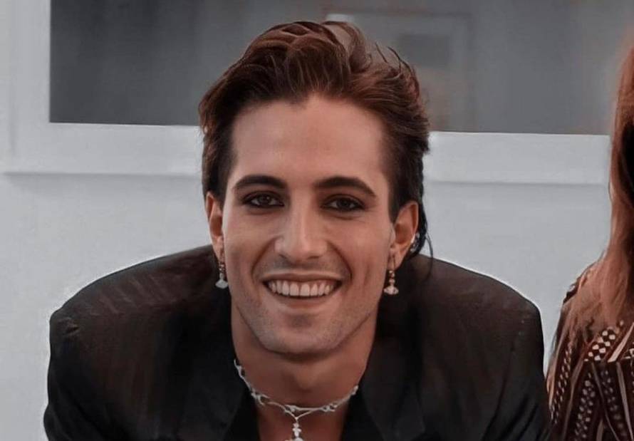 Zaručnički prsteni s porukom: Otkriveni svi detalji nakita Dove Cameron i Damiana Davida