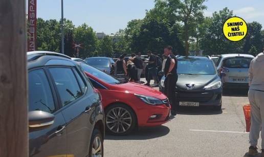 Letjele šake ispred trgovačkog centra u Zagrebu: 'Tukli su se torbicama, čupali se i šaketali!'