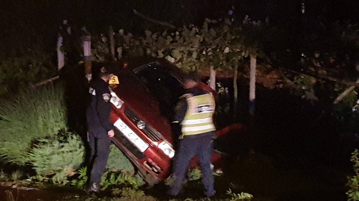 U blizini Požege sletio s ceste, prevrnuo se i odletio u dvorište