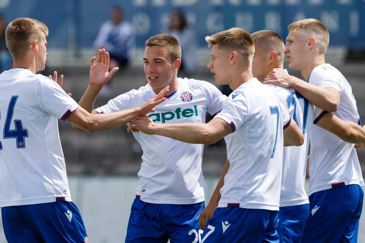 U19 HAJDUK - AZ 0:5 Debakl juniora Hajduka u finalu Lige prvaka 