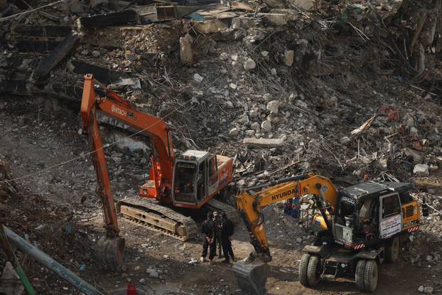 Aftermath of fire in a shopping mall in Karachi