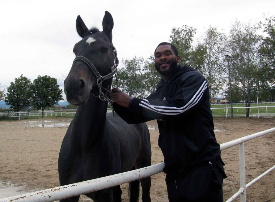 Amerikanca koji igra za Alkar teretili su za kocku i drogu...
