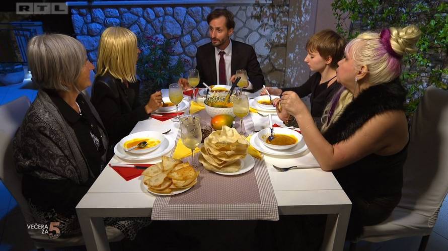 Željko smekšao Nikitu i prešao u vodstvo: 'Sve nas je šarmirao'