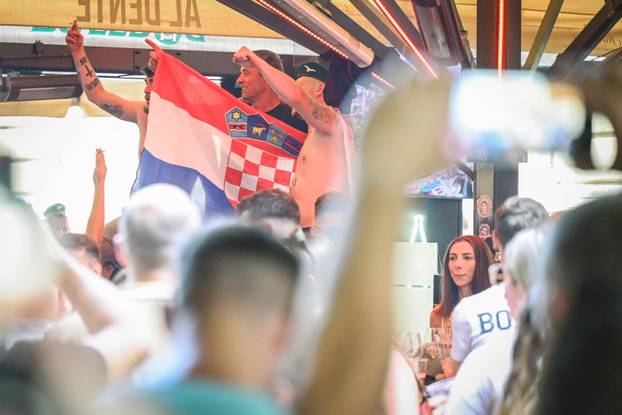 Zagreb: Atmosfera u centru grada uoči sutrašnjeg koncerta Marka Perkovića Thompsona