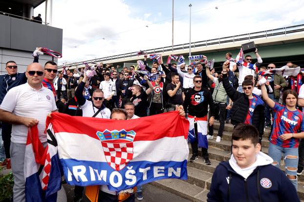 Ženeva: Atmosfera ispred stadiona uoči početka finalne utakmice Lige prvaka mladih