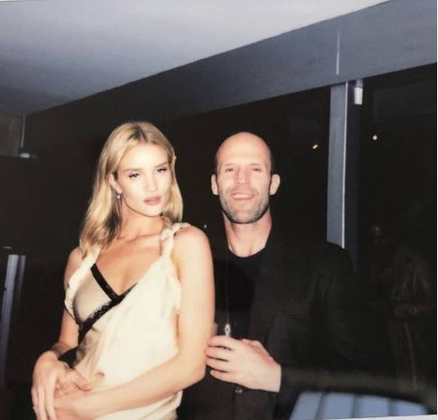 Žena akcijskog junaka hvali se donjim rubljem: Bez greške si