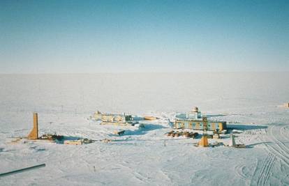 Izgubili kontakt s Rusima koji istražuju jezero na Antarktici