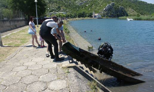 Eko akcija: U rijeci Zrmanji su našli stolce, roštilj, stare gume