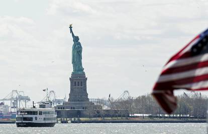 Kip slobode pozdravlja sve koji dolaze u New York