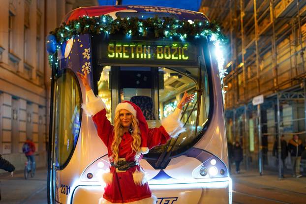 ZET-ov božićni tramvaj u Zagrebu