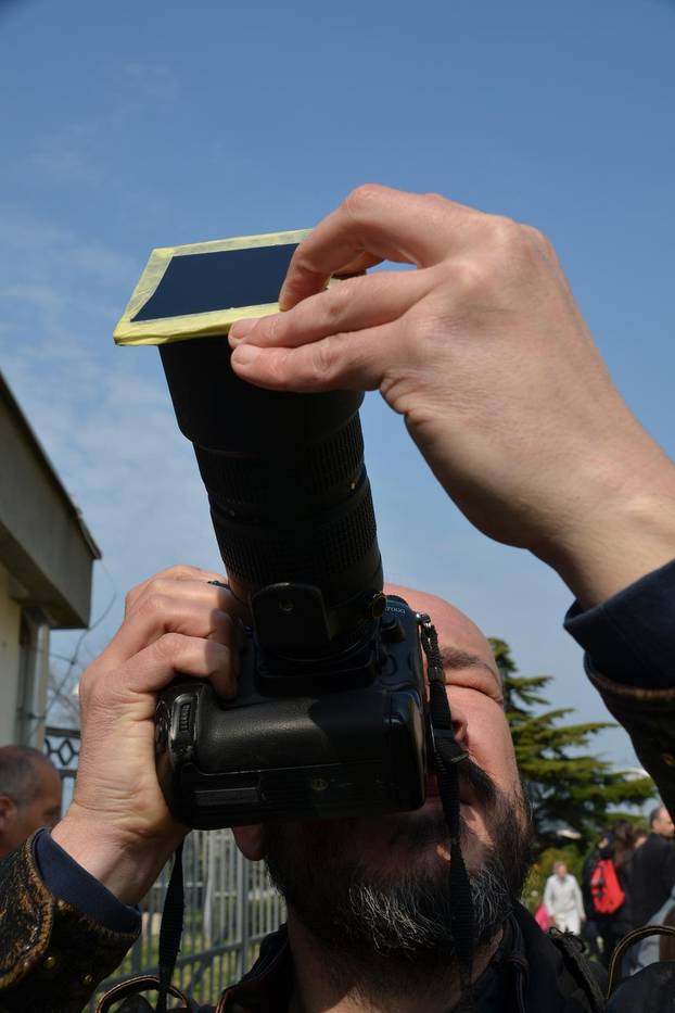 Pula: Astronomsko društvo Istra organiziralo promatranje djelomi?ne pomr?ine Sunca 