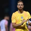 VIDEO Oblak odu&scaron;evio Hrvata: Poklonio mu svoj dres i rukavice