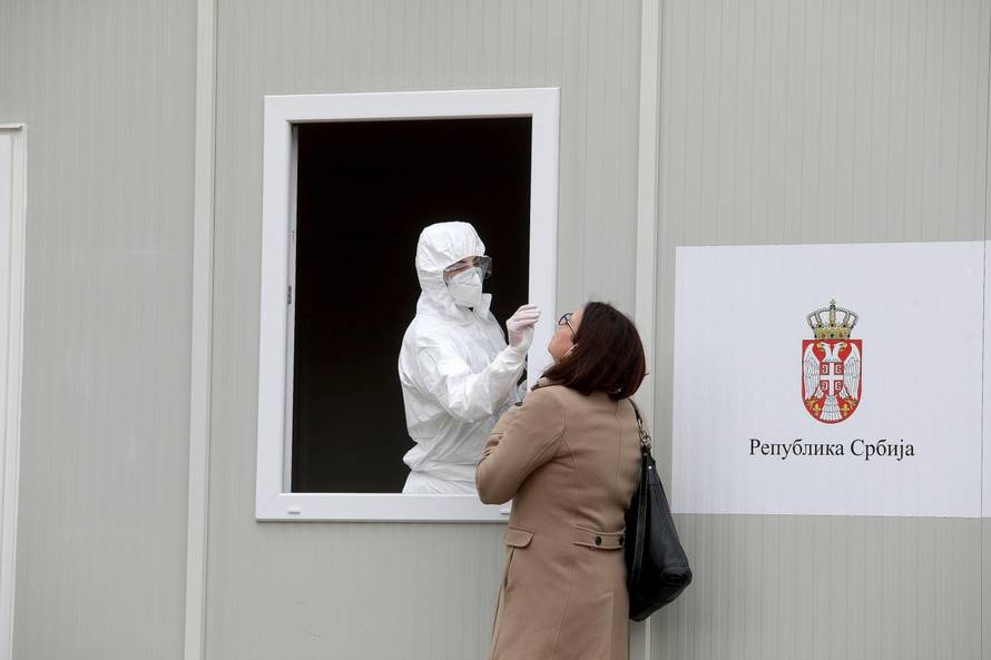 'Smrt žene nakon cijepljenja se ispituje, a neće se zaustaviti cijepljenje AstraZenecom'