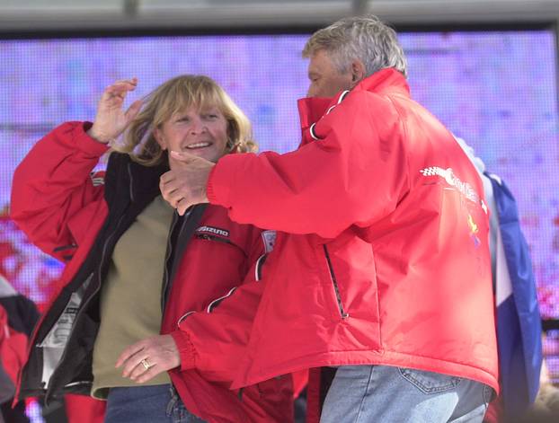 Zagreb: 25.02.2002., sve?ani do?ek Janice na trgu nakon OI u Salt Lake Cityu