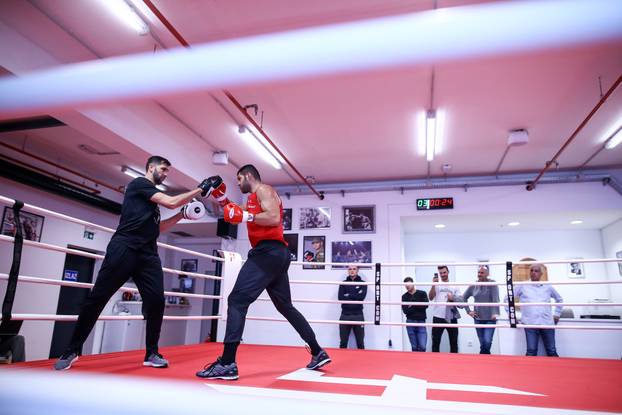 Zagreb: Otvoreni trening Filipa Hrgovića pred subotnju borbu protiv Ytalo Perea