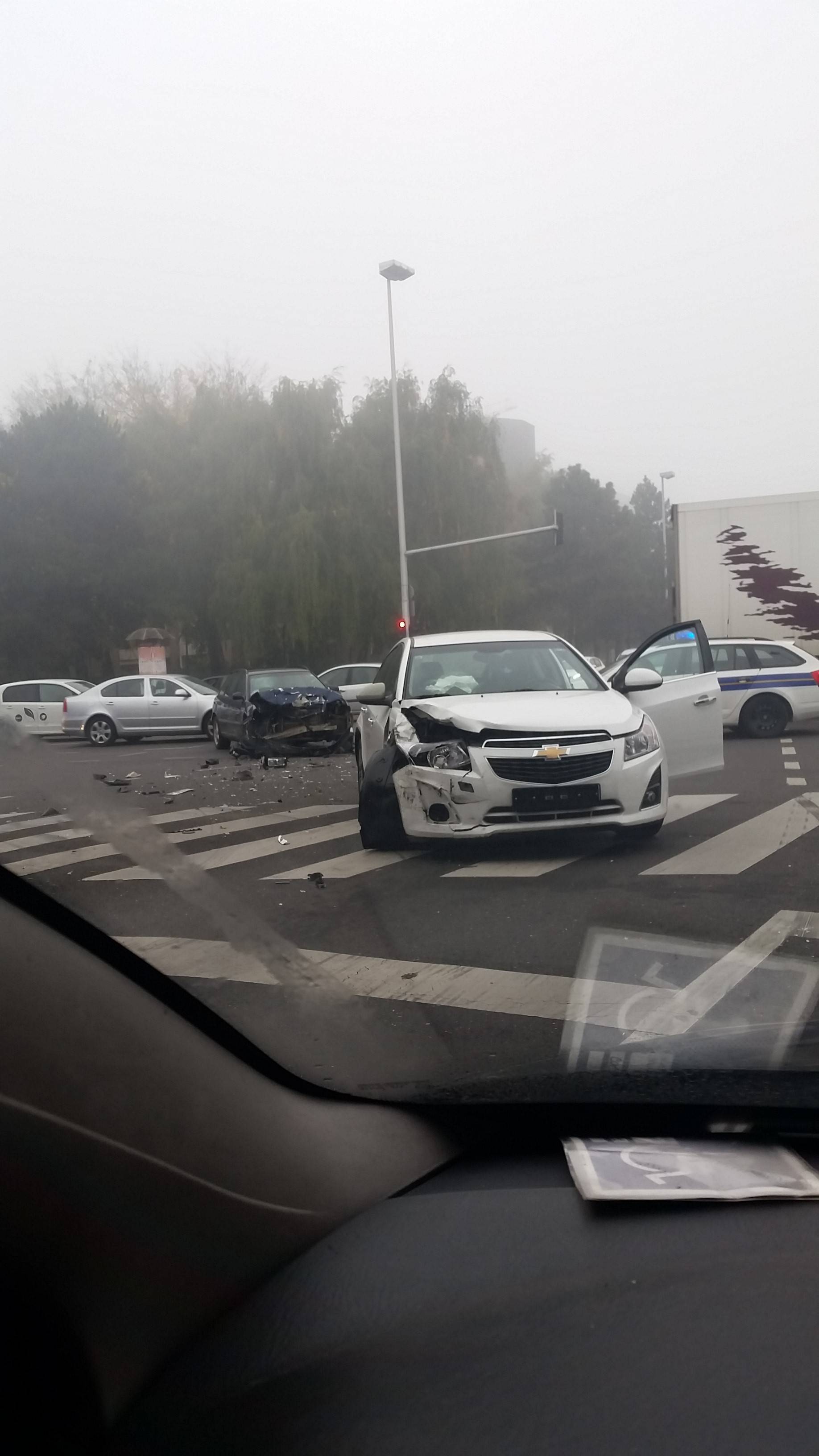 Sudar Audija i Chevroleta u Zagrebu: Jedan vozač u bolnici