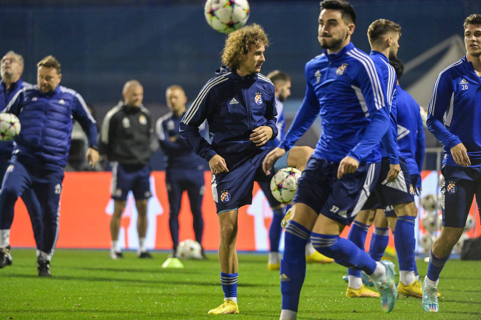 Zagreb: Dinamo odradio večernji trening uoči sutrašnje utakmice protiv Salzburga