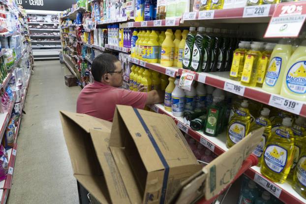 Inflation rate in Argentina rises to almost 100 percent