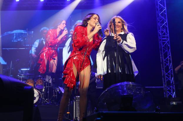 Karlovac: Severina odrzala koncert povodom Dana zena
