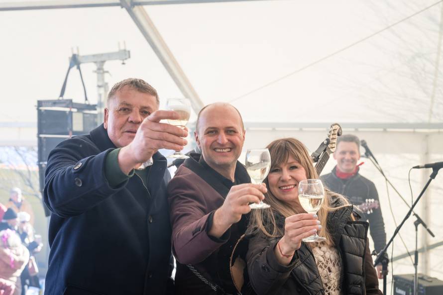 Najveseliji doček Nove godine točno u podne u Vrbovskom - evo što vas sve čeka