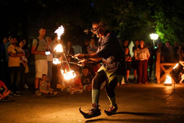 Donja Stubica: Borbe vatrom na Tahijevom viteškom turniru