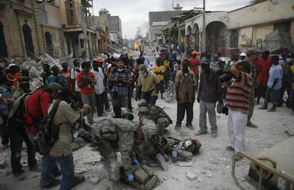 Stravičan potres na Haitiju ubio više od 230.000 ljudi