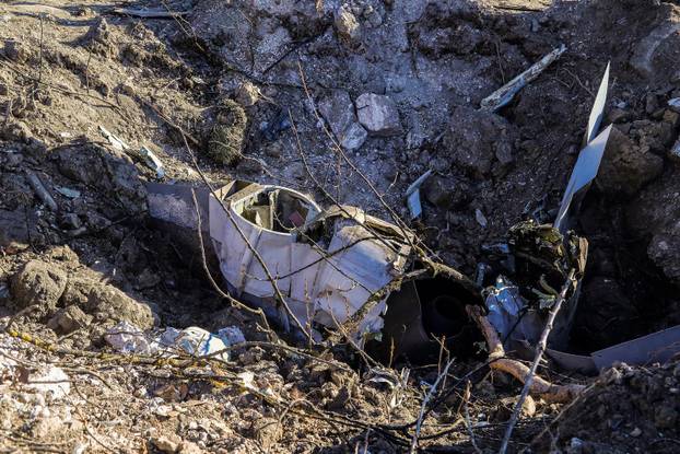 Zagreb: Premijer Andrej Plenković i  nadležni članovi Vlade obišli su mjesto pada besposadne letjelice