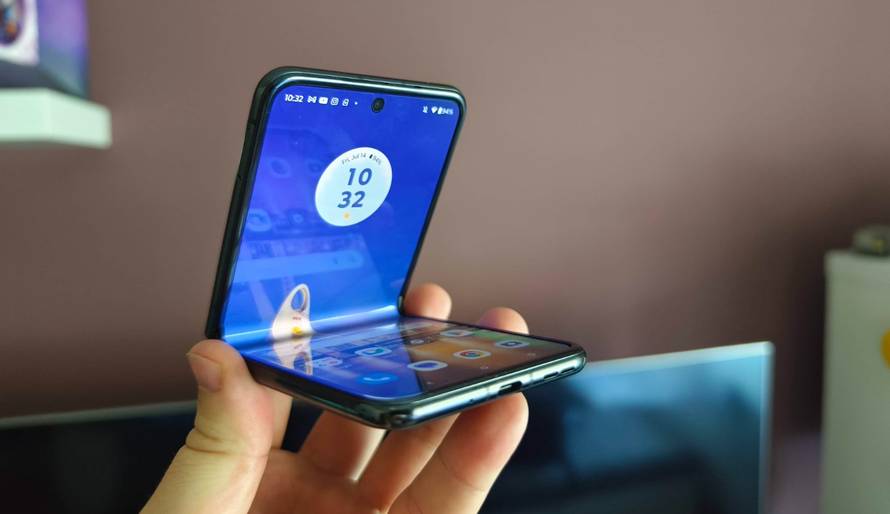 Dobro su ga preklopili: Isprobali smo Motorolin Razr 40 Ultra