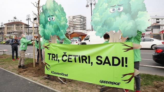 Aktivisti Greenpeace-a u Zagrebu zasadili novi drvored