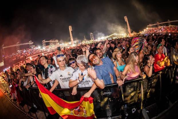 Split - Treca Vecer Ultra Festivala.  DJ-a Afrojack