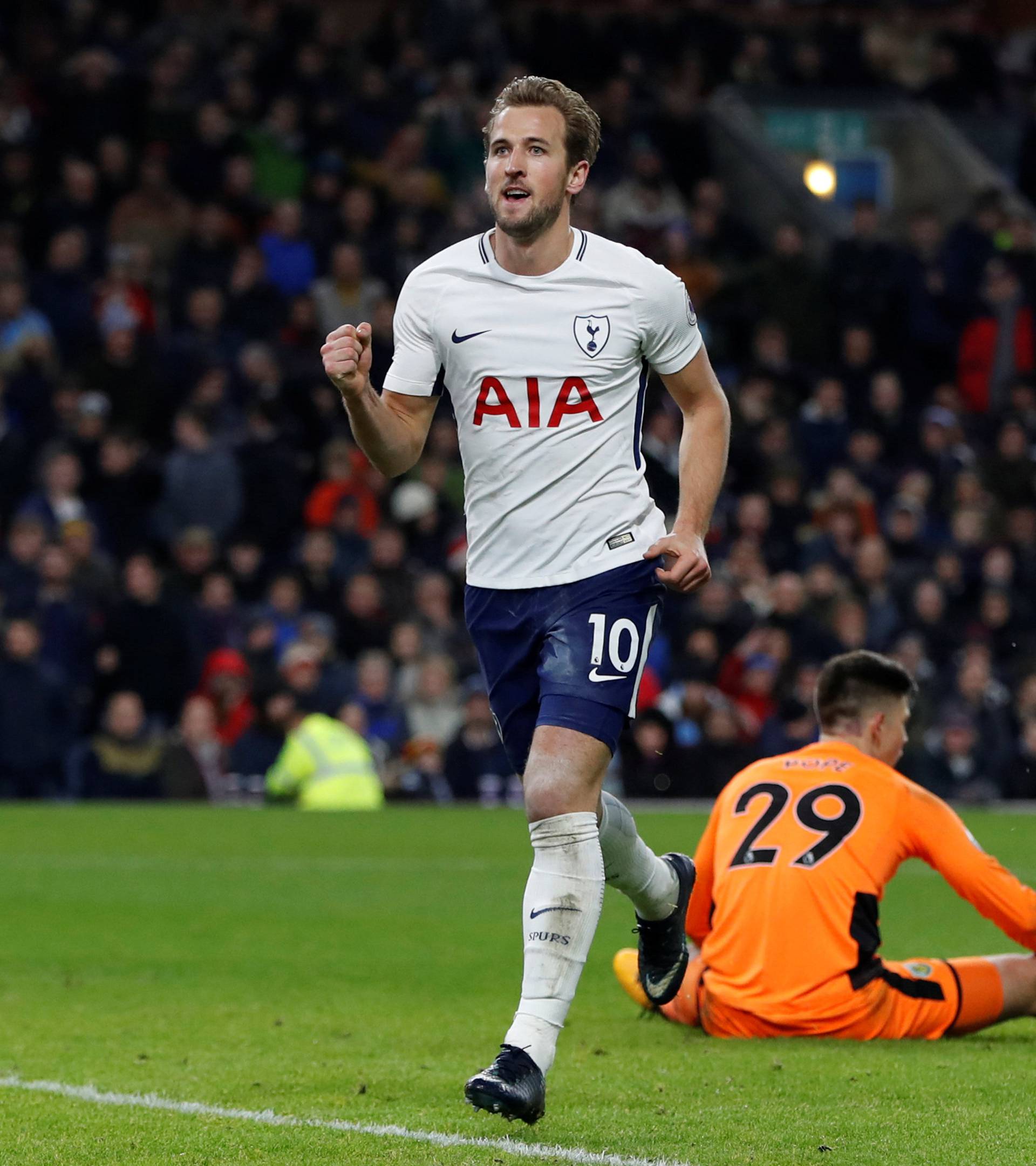 Premier League - Burnley vs Tottenham Hotspur