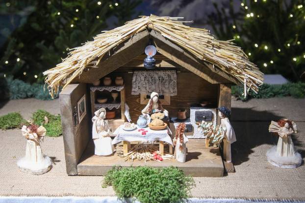 24sata Zagreb: Otvorenje izložbe jaslica Peggy Malbase