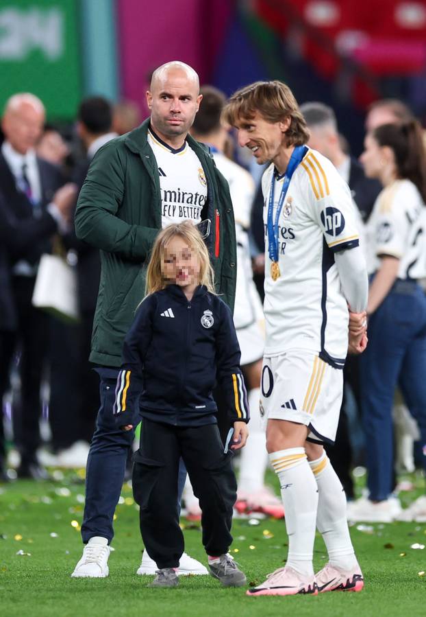 FOTO Tata, opet si prvak: Evo kako je Modrić slavio s obitelji