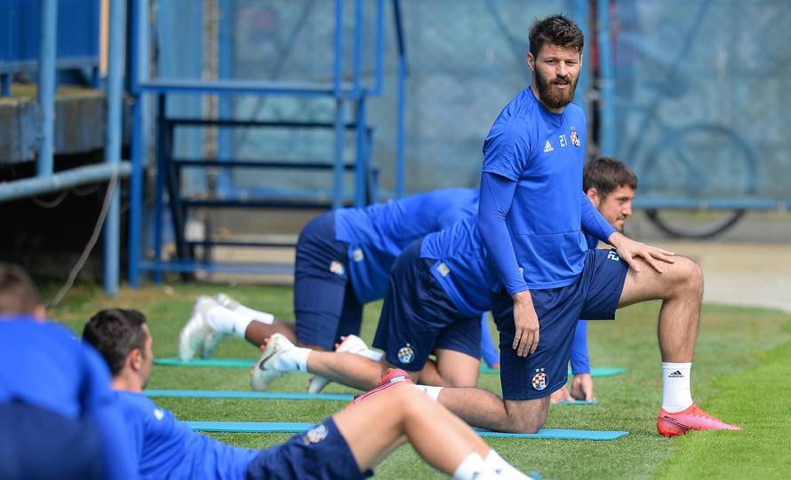 Vruća tajna lijepe Ive: Snimila je u mladosti golišave fotke...