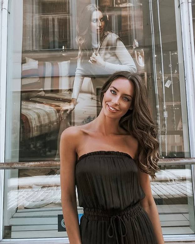 FOTO Ima božansku ljepotu! Ovo je žena koju zovu Afroditom